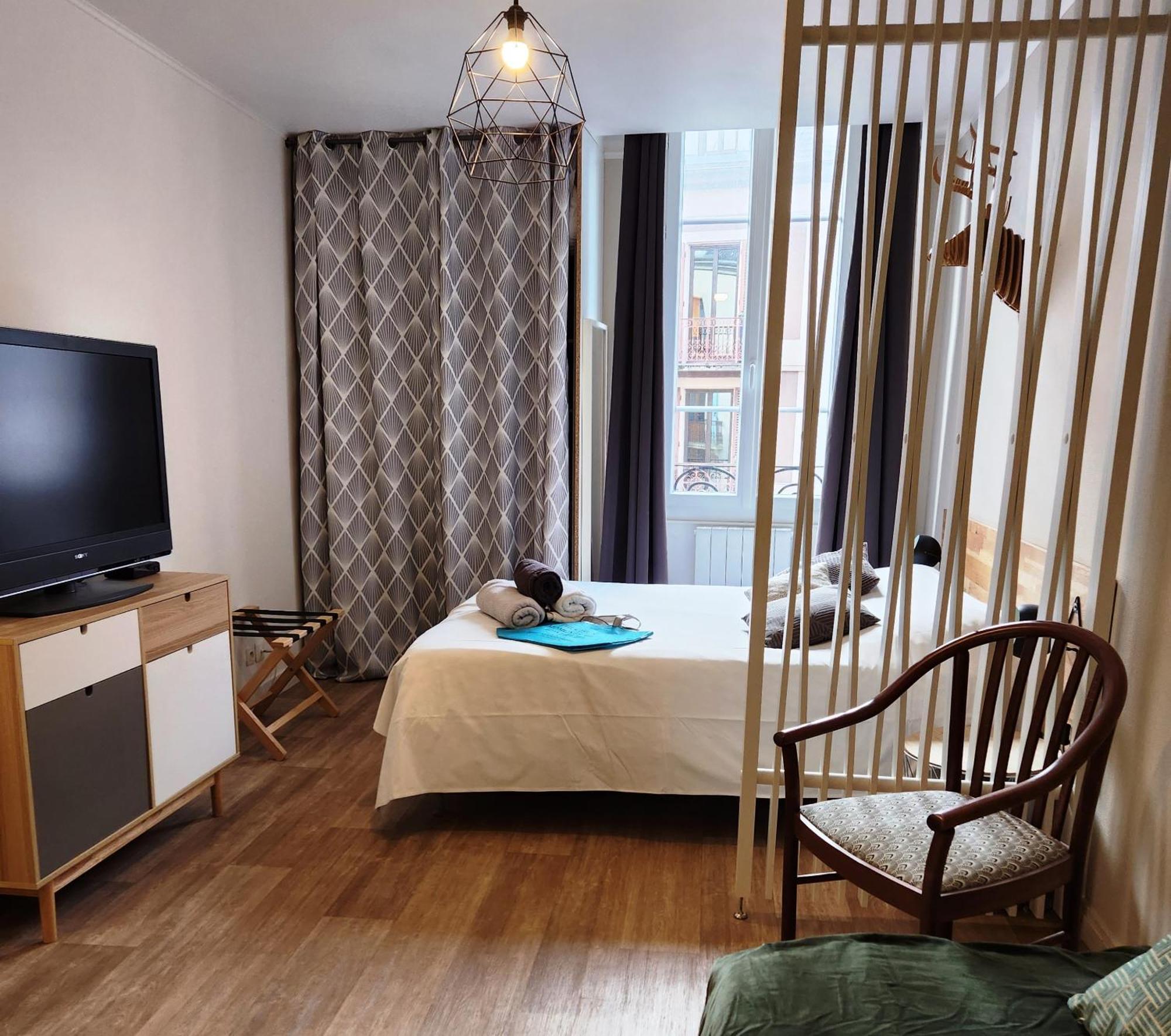 Appartements Epicurieux Hyper Centre Ville, Calme - Sejouraixlesbains Екс-ле-Бен Номер фото