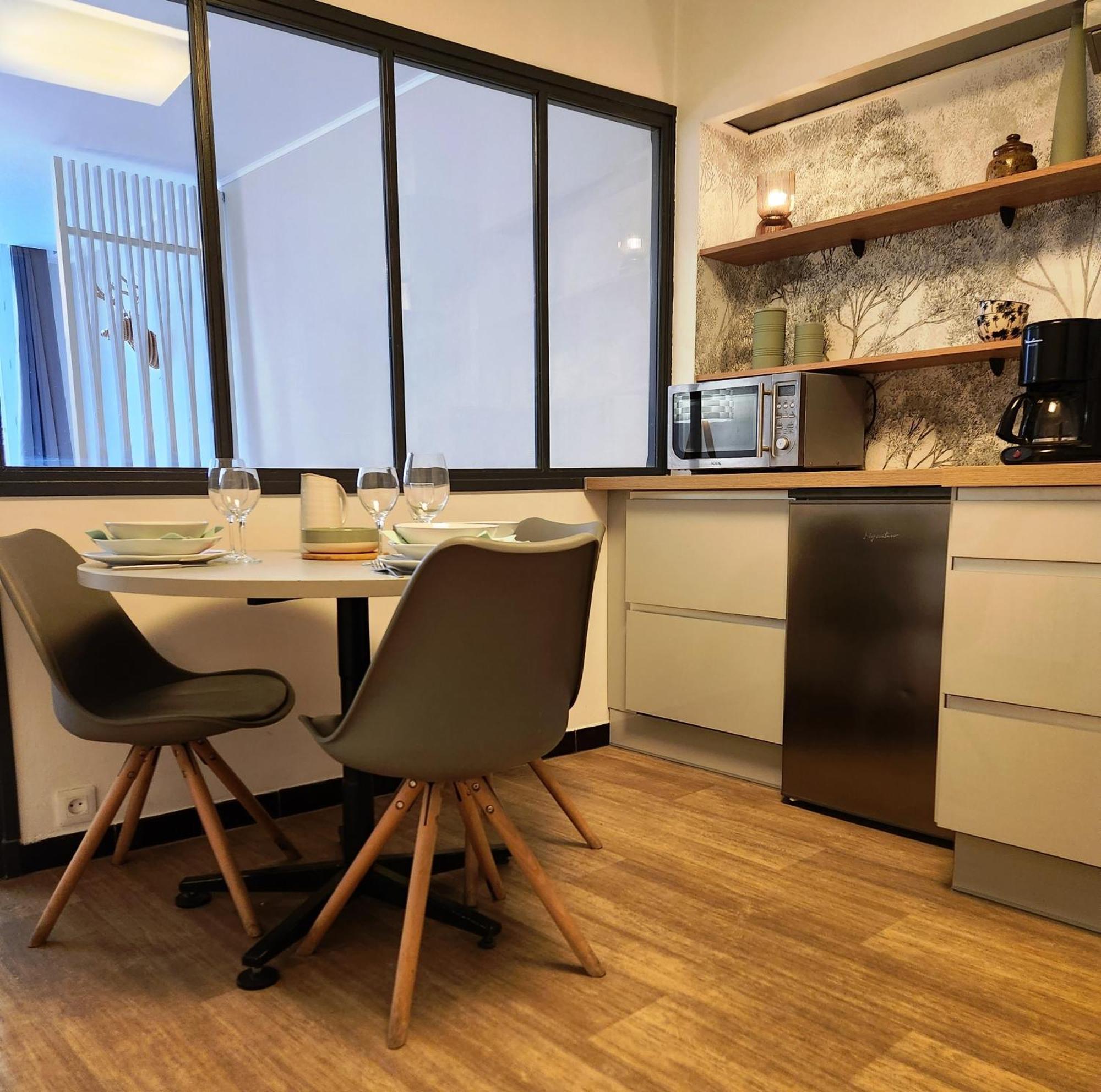 Appartements Epicurieux Hyper Centre Ville, Calme - Sejouraixlesbains Екс-ле-Бен Номер фото